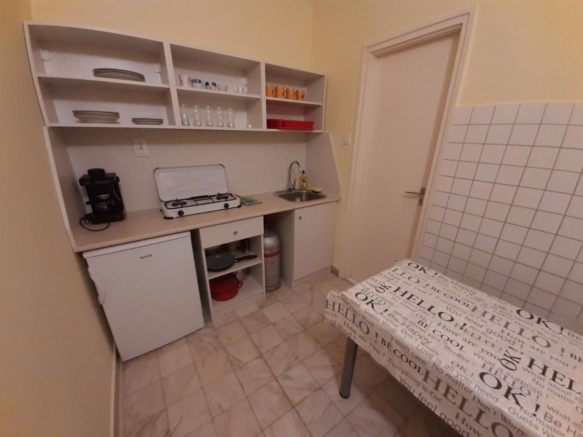 Gyopár Gyöngye Apartmanház Orosháza Esterno foto