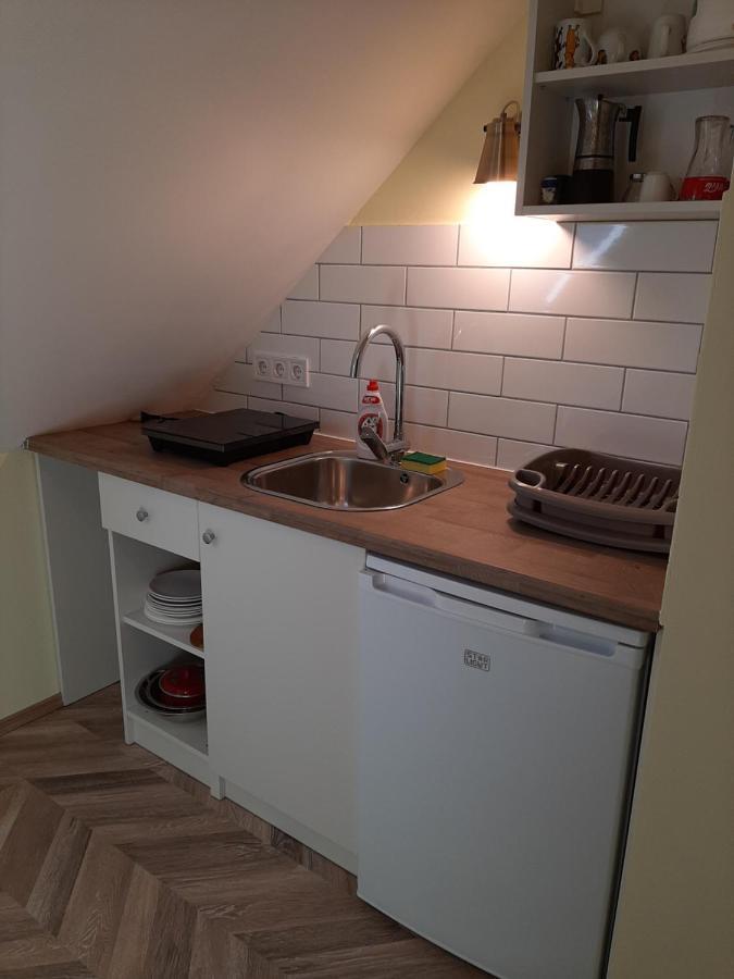 Gyopár Gyöngye Apartmanház Orosháza Esterno foto